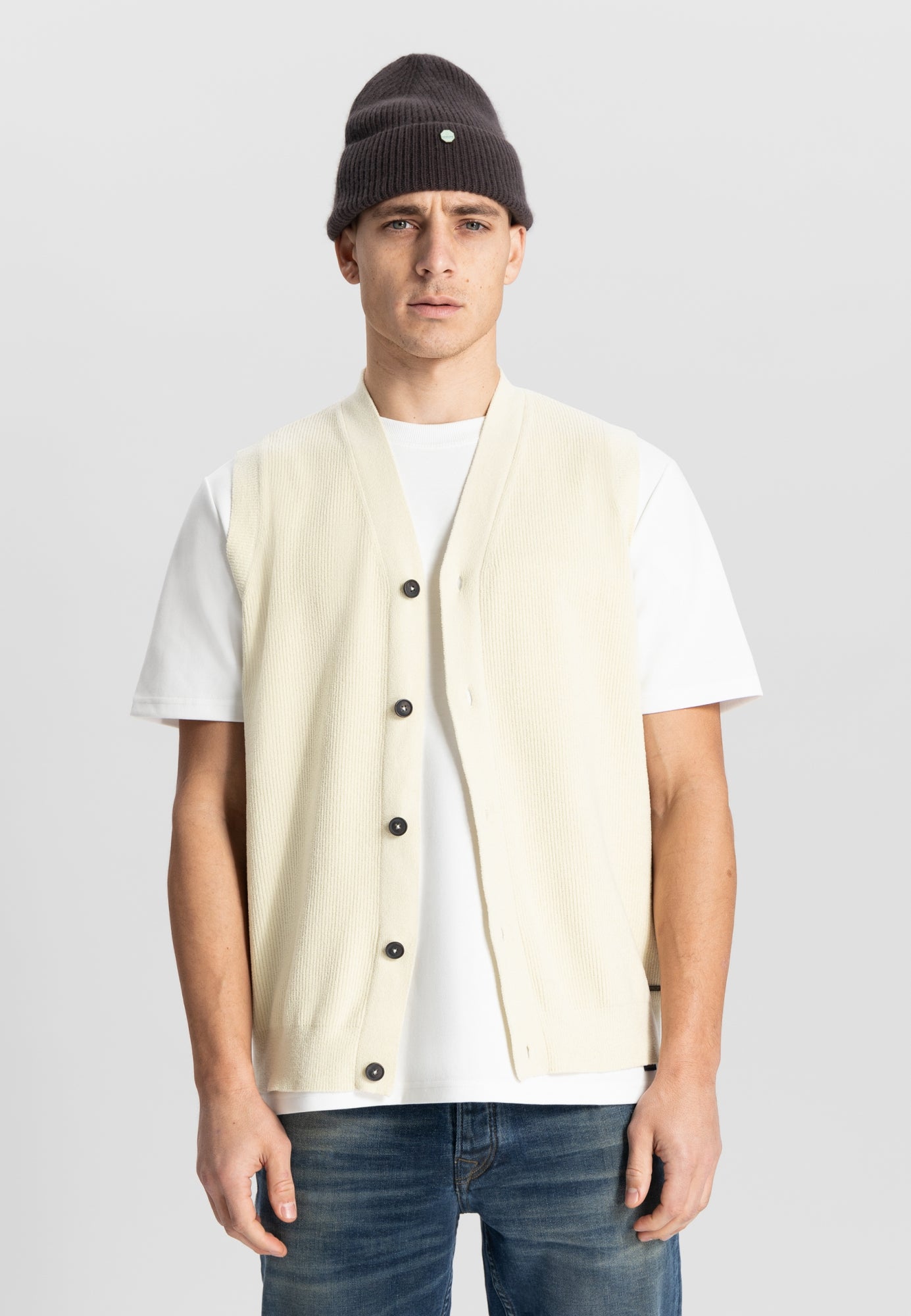 Offwhite