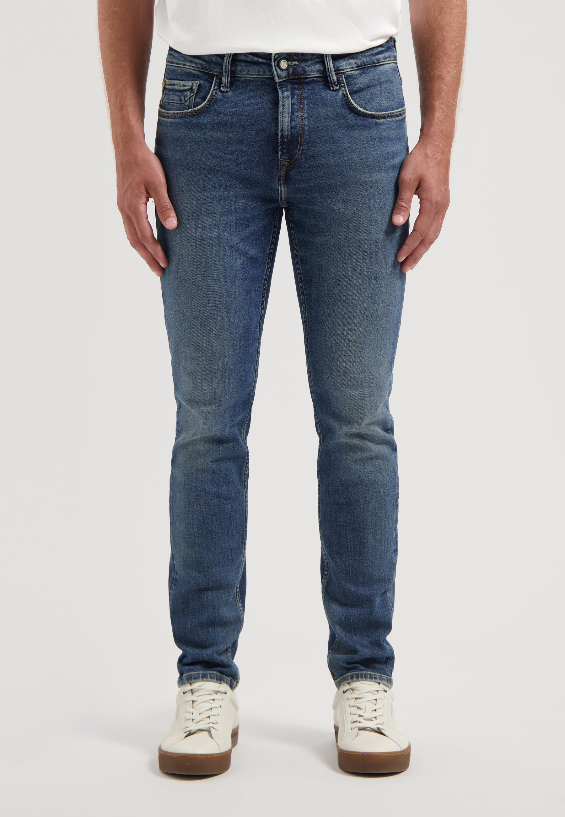 Nouveau Classic Blue