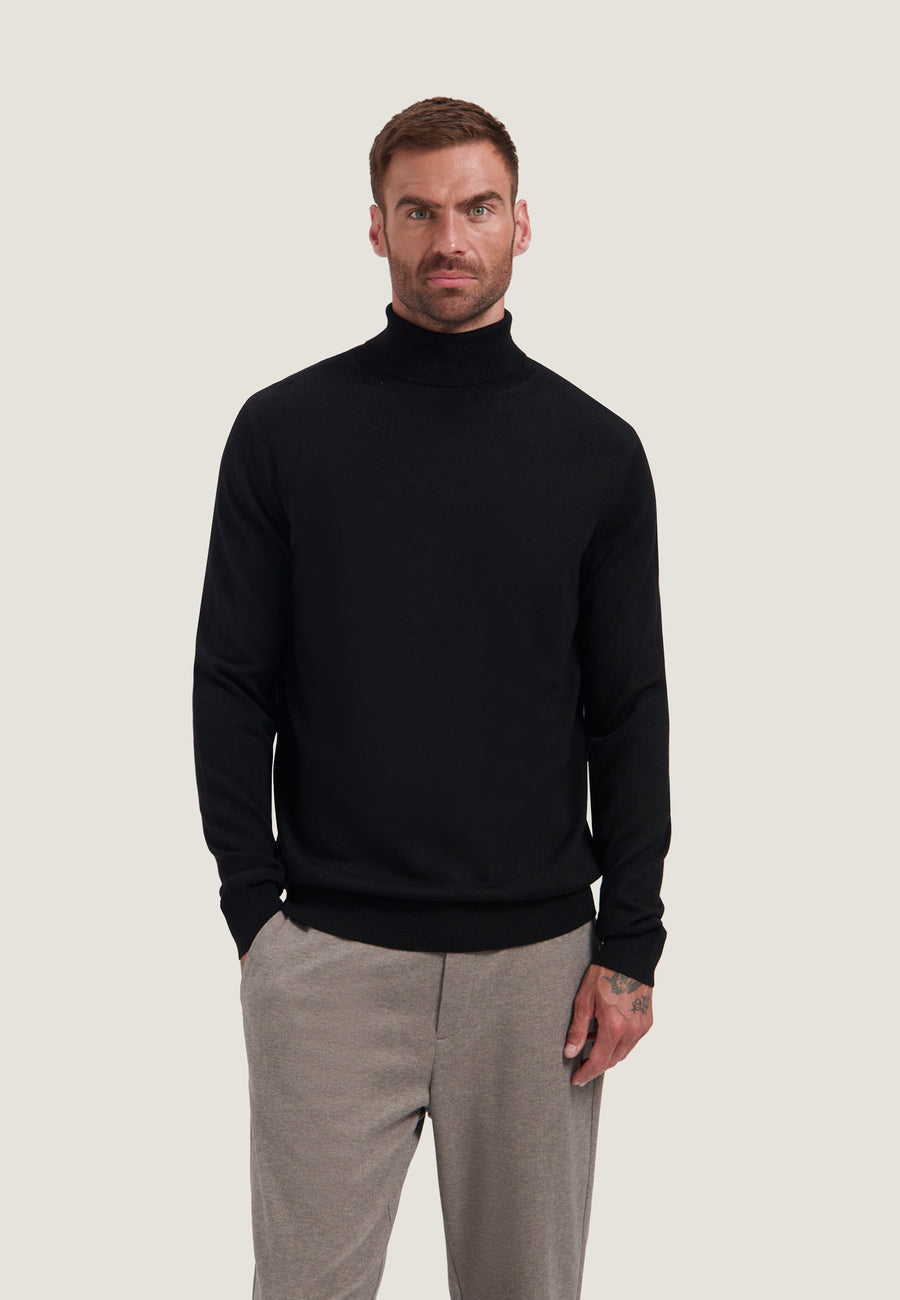 Destin Turtleneck